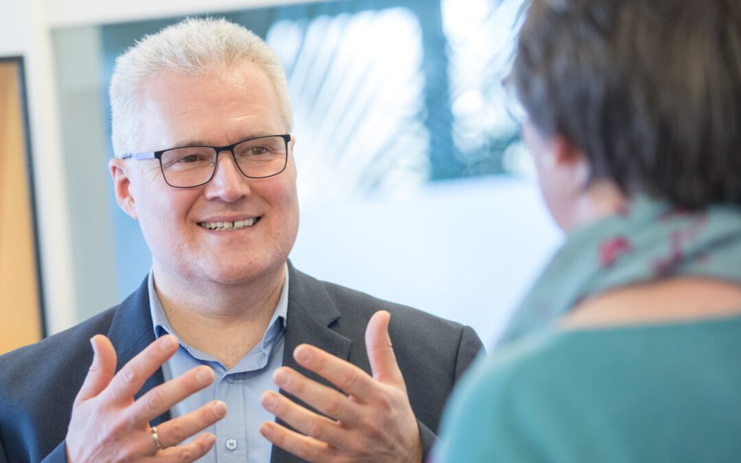 Gute Unternehmens-Kommunikation fördert den Fan-Status